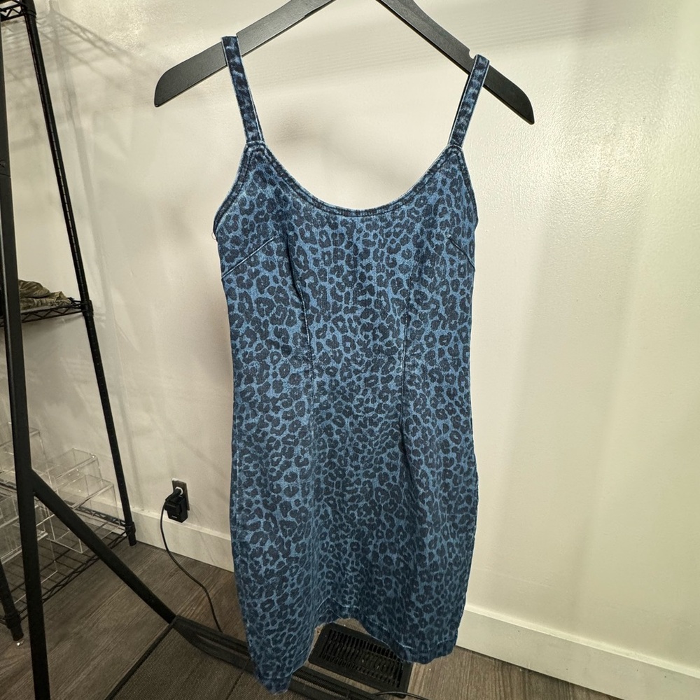 Blue leopard print denim dress